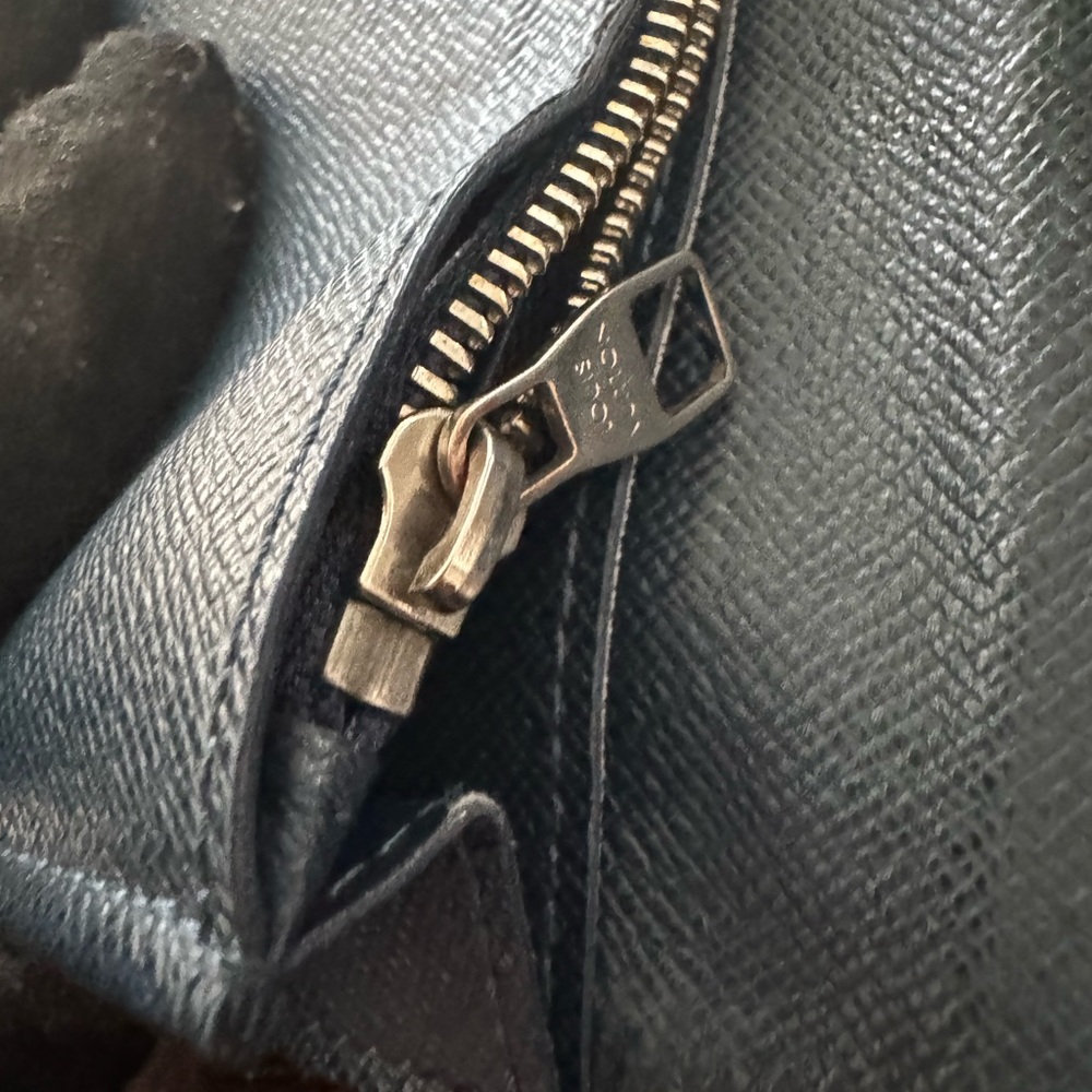Louis Vuitton
Louis Vuitton Brazza wallet - Picture 13 of 17